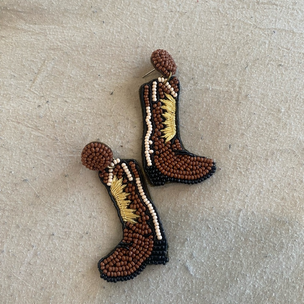 Cowboy boot earrings! Back is missing on one